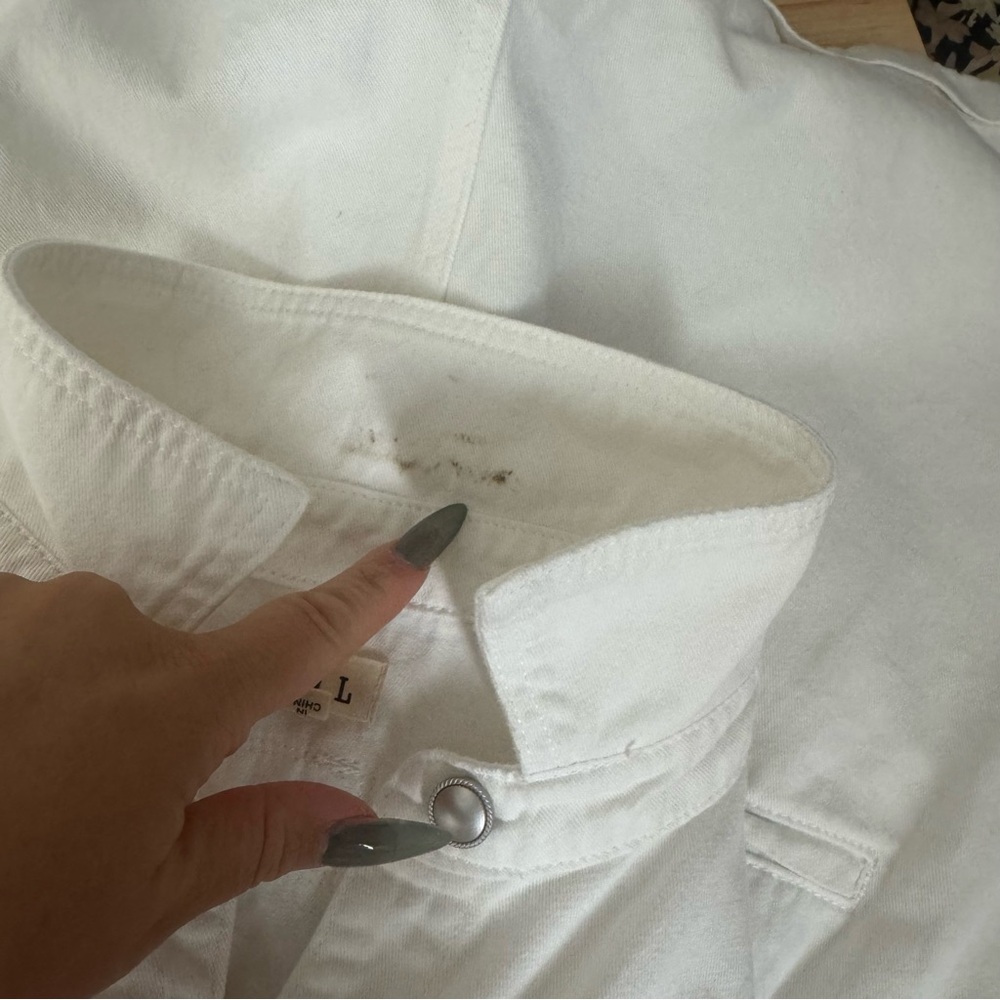 POL‎ White Button-Up Denim Romper - Picture 10 of 10